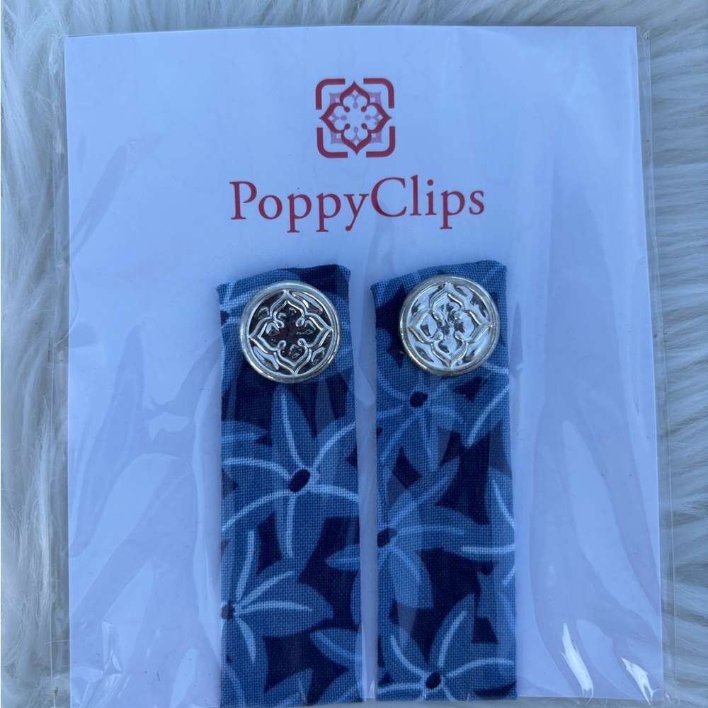 PoppyClips Blue Floral Clips new in package fun accessories
